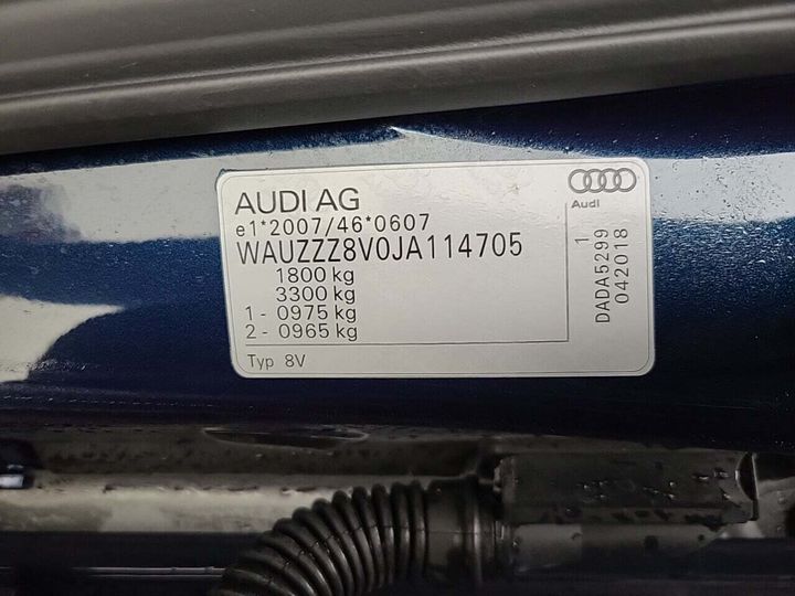 Photo 29 VIN: WAUZZZ8V0JA114705 - AUDI A3 