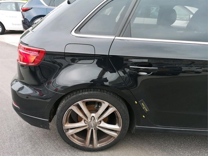 Photo 18 VIN: WAUZZZ8V0KA045578 - AUDI A3 