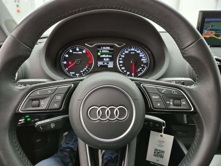 Photo 9 VIN: WAUZZZ8V0KA102782 - AUDI A3 