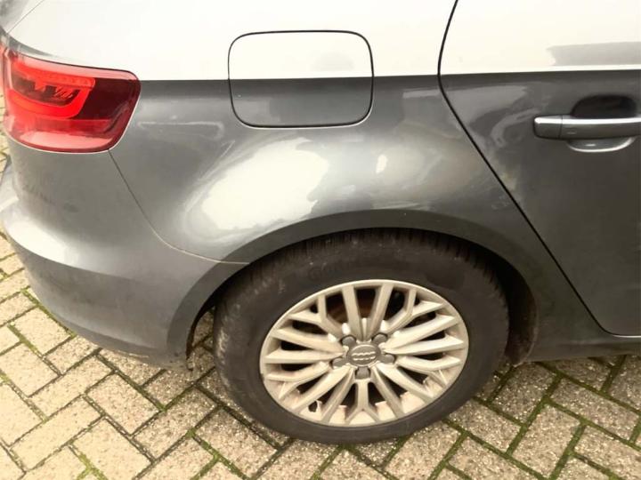 Photo 10 VIN: WAUZZZ8V1FA031842 - AUDI A3 