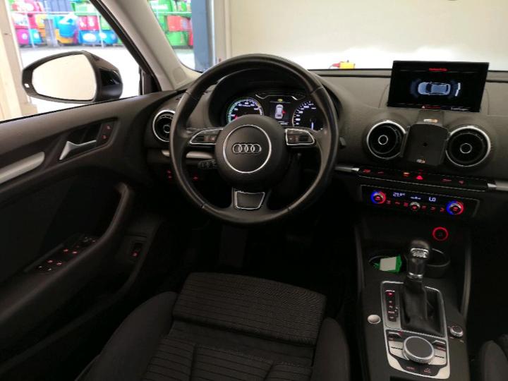 Photo 8 VIN: WAUZZZ8V1GA055656 - AUDI A3 