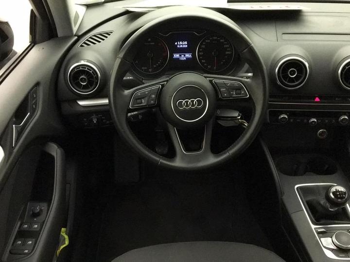 Photo 2 VIN: WAUZZZ8V1H1011609 - AUDI A3 