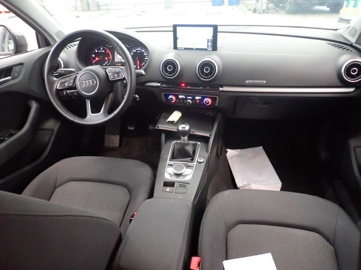 Photo 6 VIN: WAUZZZ8V1H1015997 - AUDI A3 BERLINE 