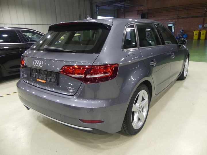 Photo 2 VIN: WAUZZZ8V1HA092823 - AUDI A3 SPORTBACK 