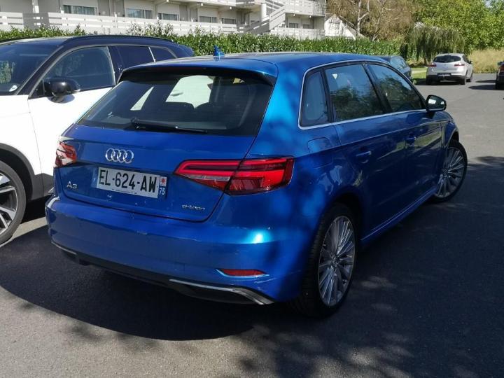 Photo 18 VIN: WAUZZZ8V1HA108387 - AUDI A3 