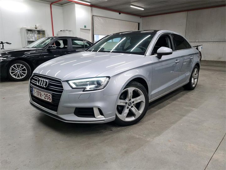 Photo 1 VIN: WAUZZZ8V1J1029422 - AUDI A3 BERLINE 