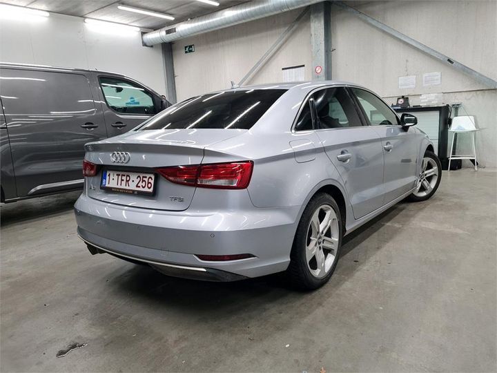 Photo 2 VIN: WAUZZZ8V1J1029422 - AUDI A3 BERLINE 