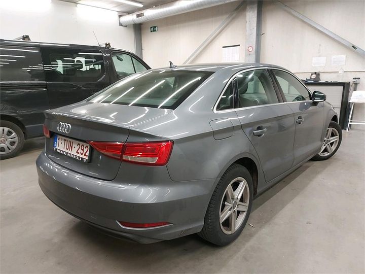 Photo 2 VIN: WAUZZZ8V1J1050805 - AUDI A3 BERLINE 