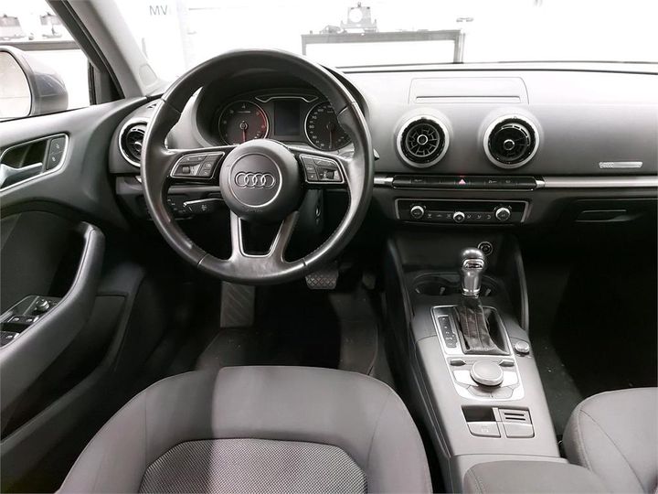 Photo 8 VIN: WAUZZZ8V1J1050805 - AUDI A3 BERLINE 