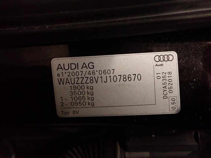 Photo 7 VIN: WAUZZZ8V1J1078670 - AUDI A3 