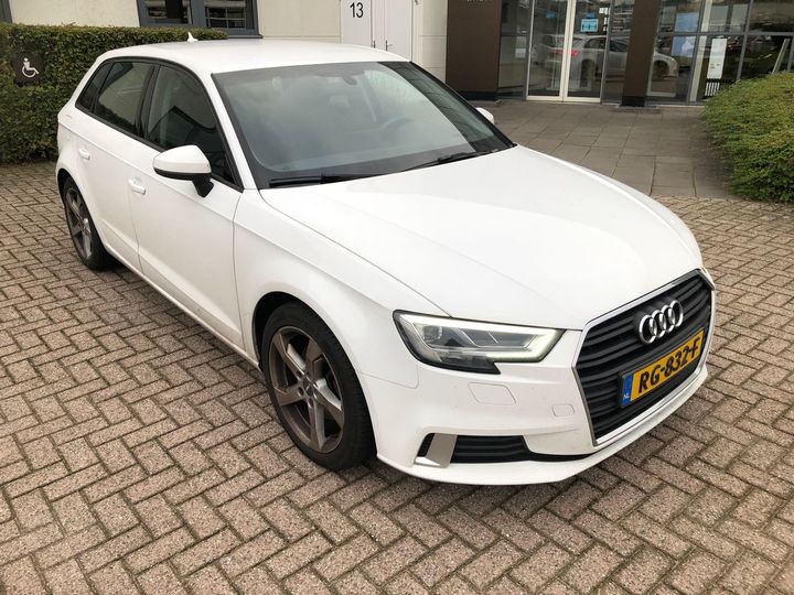 Photo 4 VIN: WAUZZZ8V1JA059178 - AUDI A3 SPORTBACK 