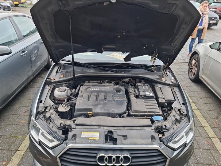 Photo 21 VIN: WAUZZZ8V1JA093430 - AUDI A3 