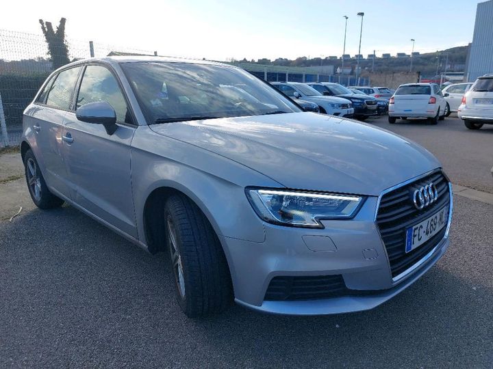 Photo 2 VIN: WAUZZZ8V1KA037893 - AUDI A3 SPORTBACK 