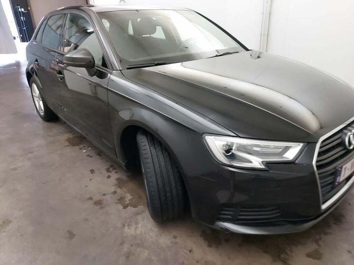 Photo 36 VIN: WAUZZZ8V1KA045587 - AUDI A3 