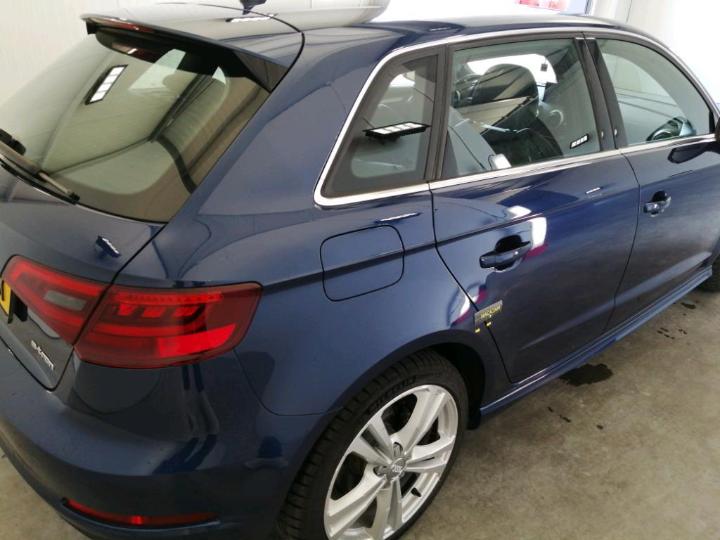 Photo 32 VIN: WAUZZZ8V2GA031687 - AUDI A3 