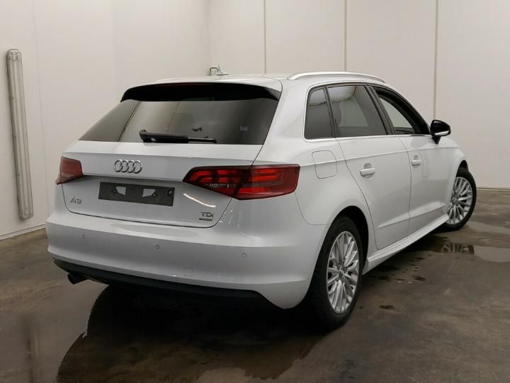 Photo 2 VIN: WAUZZZ8V2GA045251 - AUDI A3 