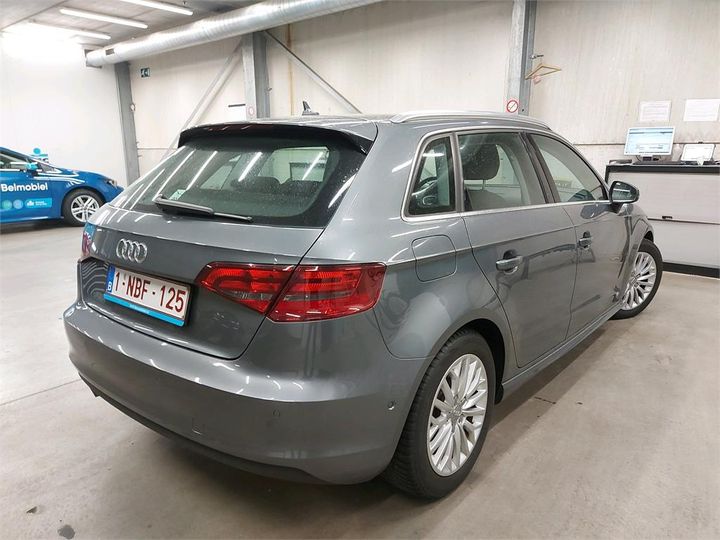 Photo 2 VIN: WAUZZZ8V2GA102127 - AUDI A3 SPORTBACK 