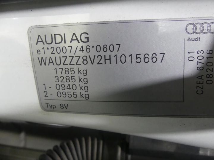 Photo 4 VIN: WAUZZZ8V2H1015667 - AUDI A3 SEDAN 