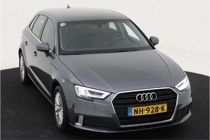 Photo 2 VIN: WAUZZZ8V2HA097688 - AUDI A3 SPORTBACK 