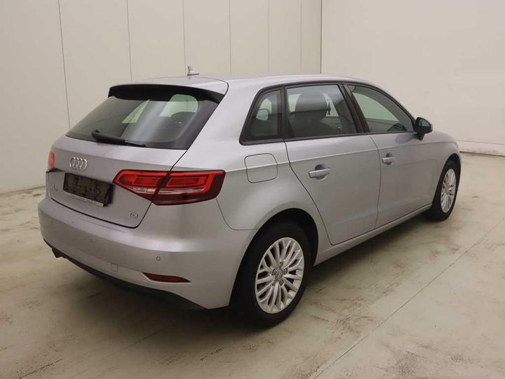 Photo 10 VIN: WAUZZZ8V2HA110567 - AUDI A3 