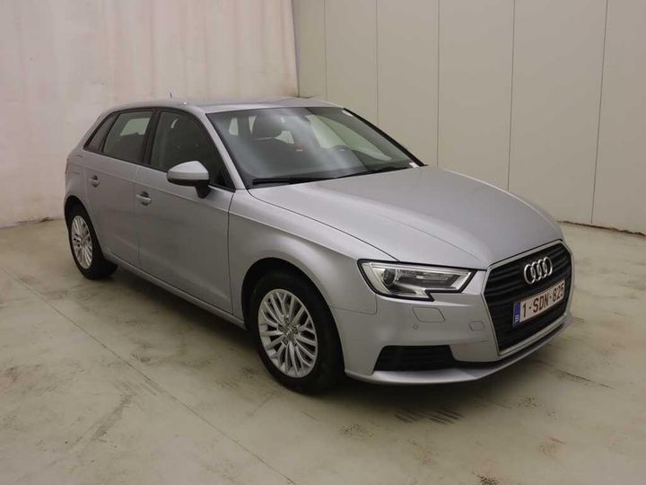 Photo 8 VIN: WAUZZZ8V2HA110567 - AUDI A3 