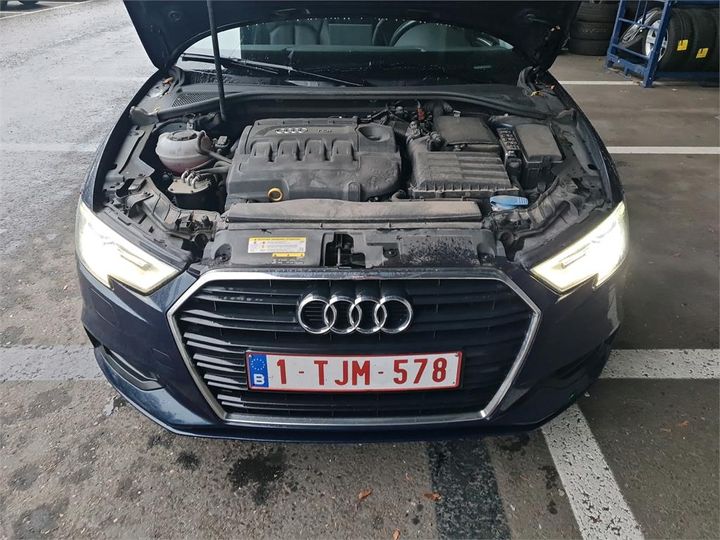 Photo 10 VIN: WAUZZZ8V2J1004268 - AUDI A3 BERLINE 