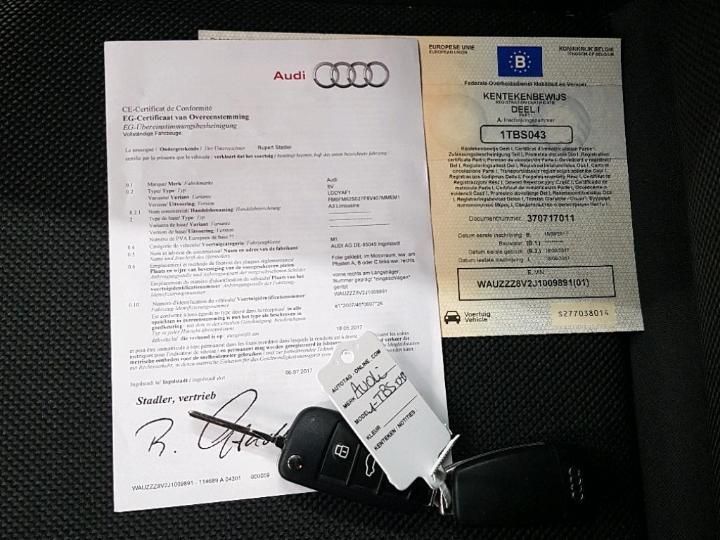 Photo 4 VIN: WAUZZZ8V2J1009891 - AUDI A3 BERLINE 