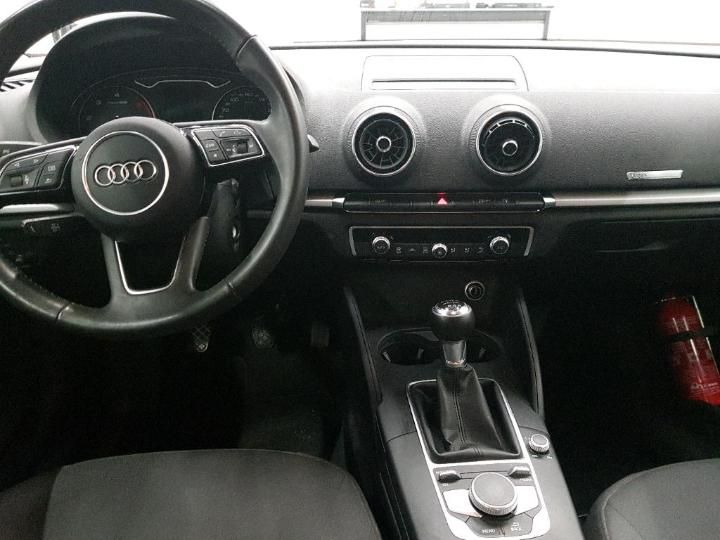 Photo 8 VIN: WAUZZZ8V2J1009891 - AUDI A3 BERLINE 