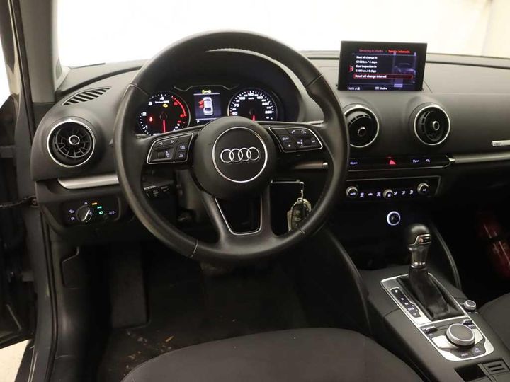 Photo 15 VIN: WAUZZZ8V2J1011642 - AUDI A3 