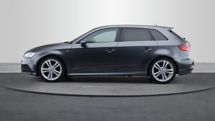 Photo 2 VIN: WAUZZZ8V2JA008174 - AUDI A3 SPORTBACK 