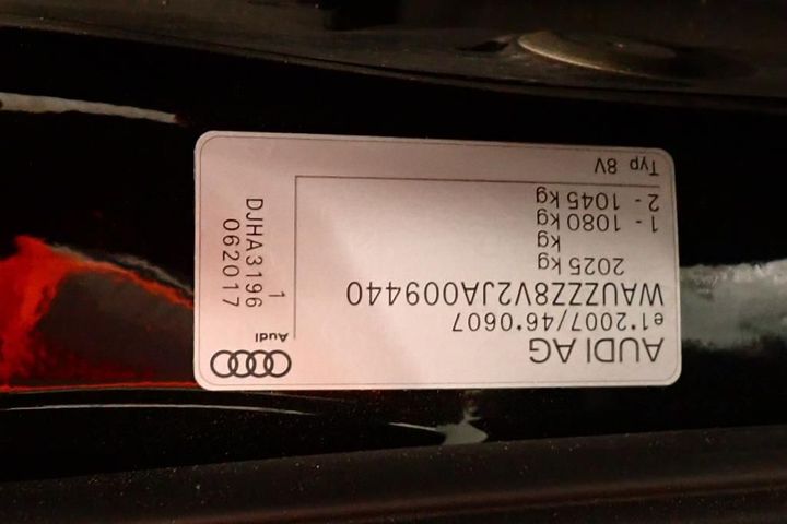 Photo 24 VIN: WAUZZZ8V2JA009440 - AUDI S3 SPORTBACK 