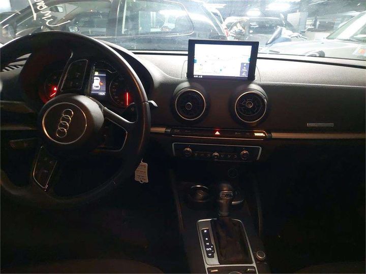 Photo 11 VIN: WAUZZZ8V2JA073039 - AUDI A3 SPORTBACK 