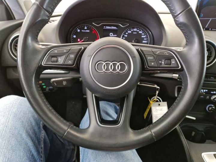 Photo 10 VIN: WAUZZZ8V2KA045520 - AUDI A3 