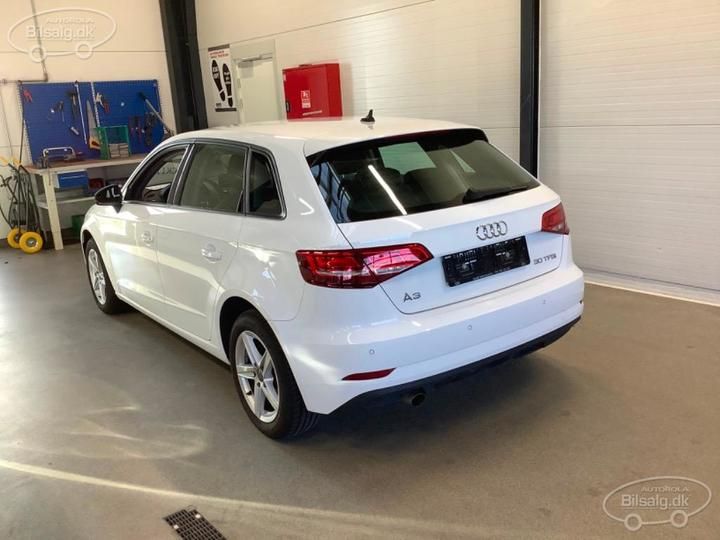 Photo 16 VIN: WAUZZZ8V2KA090554 - AUDI A3 SPORTBACK 