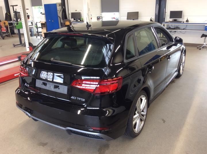 Photo 18 VIN: WAUZZZ8V2KA111600 - AUDI A3 SPORTBACK 