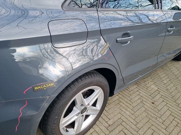 Photo 16 VIN: WAUZZZ8V2KA123472 - AUDI A3 BERLINE 