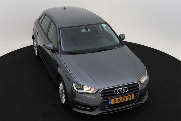 Photo 2 VIN: WAUZZZ8V3EA039696 - AUDI A3 SPORTBACK 