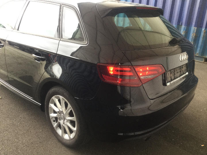 Photo 26 VIN: WAUZZZ8V3FA180530 - AUDI A3 SPORTBACK 