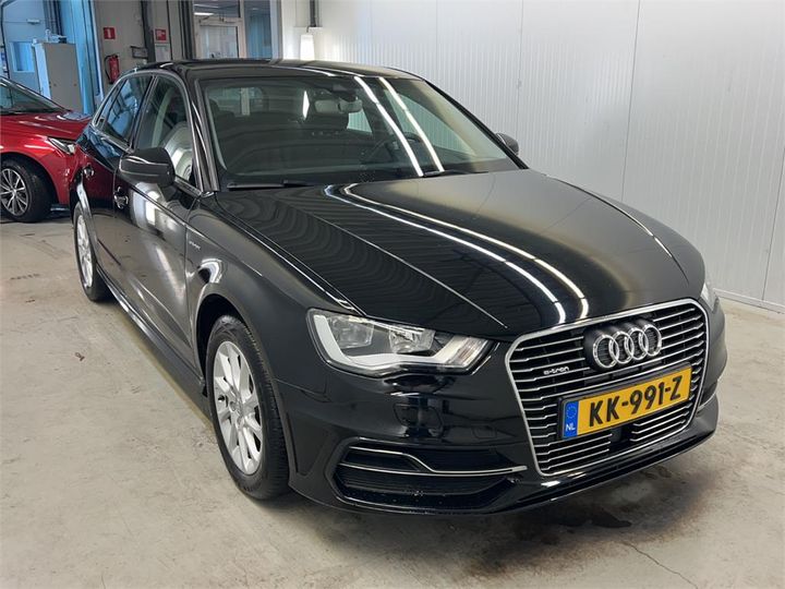 Photo 2 VIN: WAUZZZ8V3GA118885 - AUDI A3 