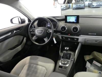 Photo 9 VIN: WAUZZZ8V3GA170713 - AUDI A3 SPORTBACK DIESEL - 2013 