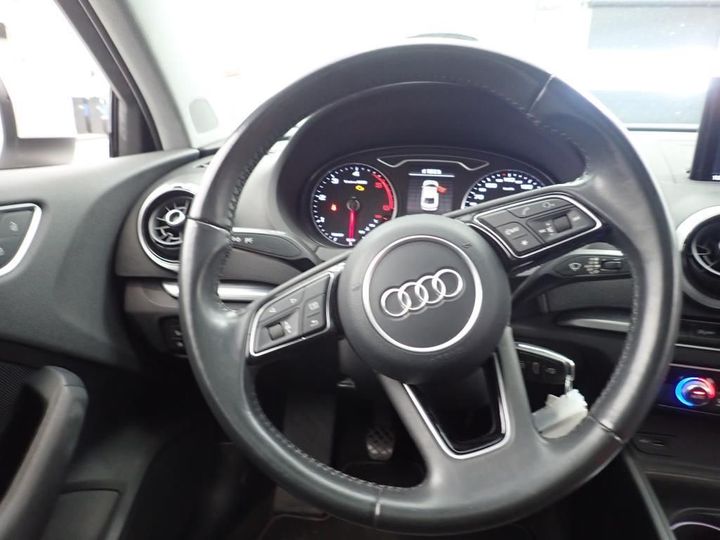 Photo 11 VIN: WAUZZZ8V3H1035054 - AUDI A3 BERLINE 