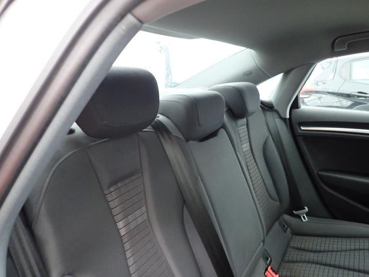 Photo 5 VIN: WAUZZZ8V3H1035054 - AUDI A3 BERLINE 