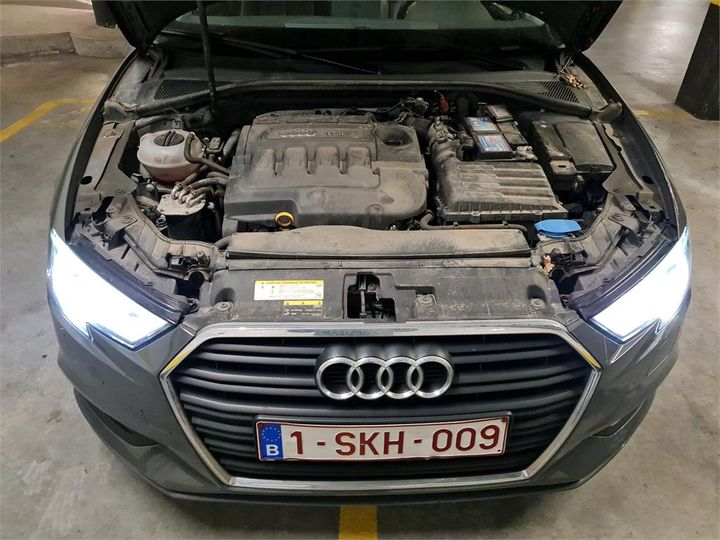 Photo 10 VIN: WAUZZZ8V3H1071679 - AUDI A3 BERLINE 