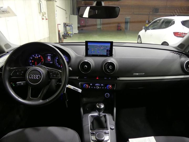 Photo 8 VIN: WAUZZZ8V3H1075733 - AUDI A3 SEDAN 