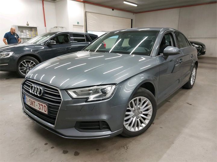 Photo 1 VIN: WAUZZZ8V3J1000374 - AUDI A3 BERLINE 