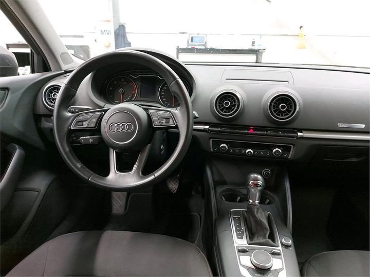 Photo 8 VIN: WAUZZZ8V3J1000374 - AUDI A3 BERLINE 