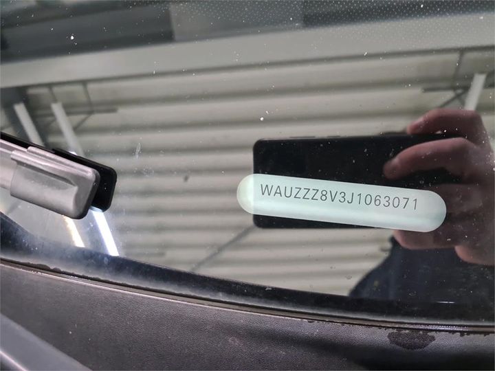 Photo 8 VIN: WAUZZZ8V3J1063071 - AUDI A3 