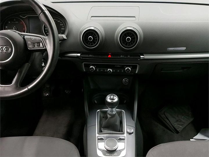 Photo 8 VIN: WAUZZZ8V3J1090965 - AUDI A3 BERLINE 