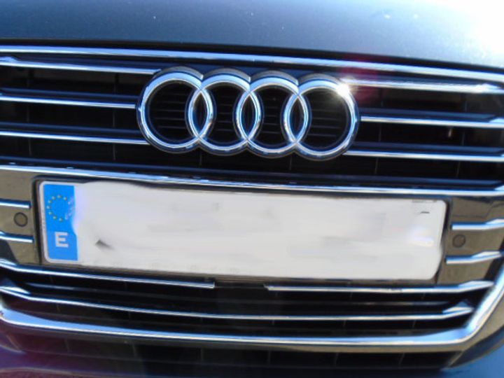 Photo 2 VIN: WAUZZZ8V3JA002836 - AUDI A4 