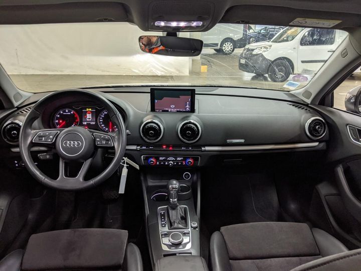 Photo 5 VIN: WAUZZZ8V3JA033889 - AUDI A3 SPORTBCK 